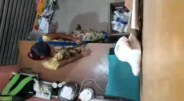 desi doctor ne bhabhi ki chut me ungli ki