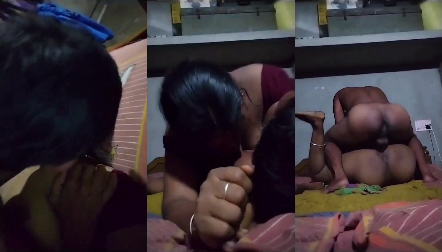 
                                          Village bhabhi chudai ka maja le rahi hai alag alag pose mai
                                      