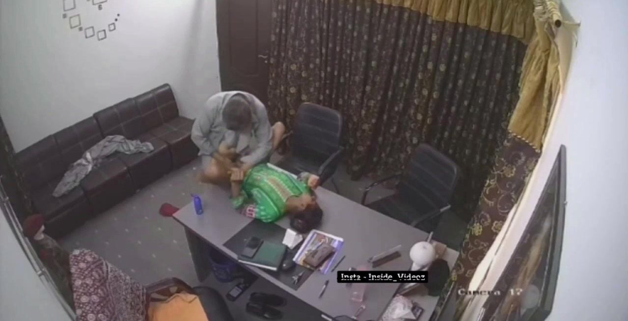 
                                          Young secretary ko office mai choda indian office sex
                                      